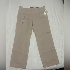 GAP Women's Cropped Pants in Tan